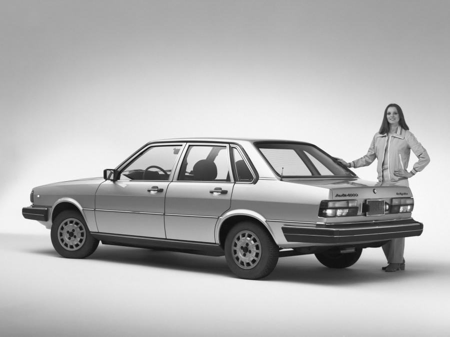  Audi 4000 1980 года  (фото 4 из 6)